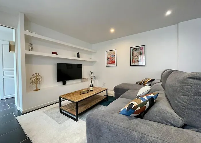 펜션 Le Logis Baya - Weekend & - Wifi & Tv